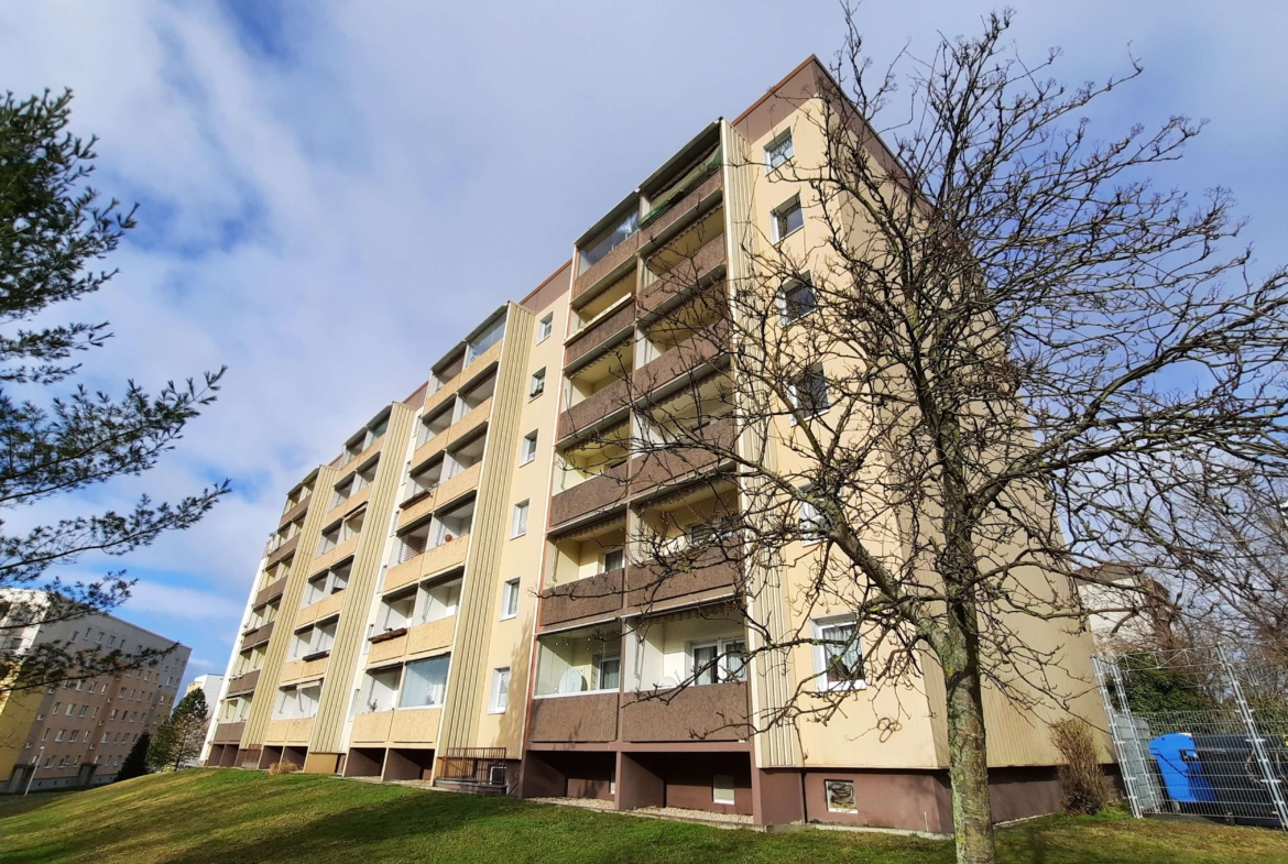2-Raum-WE mit Balkon & Badewanne sucht Sie! in Gera