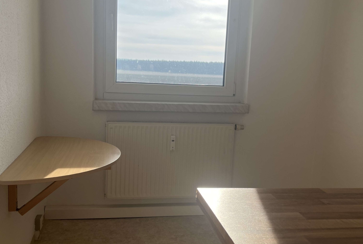Charmante 2-Zimmer-Wohnung mit sonnigem Balkon im 4. OG in Königswartha
