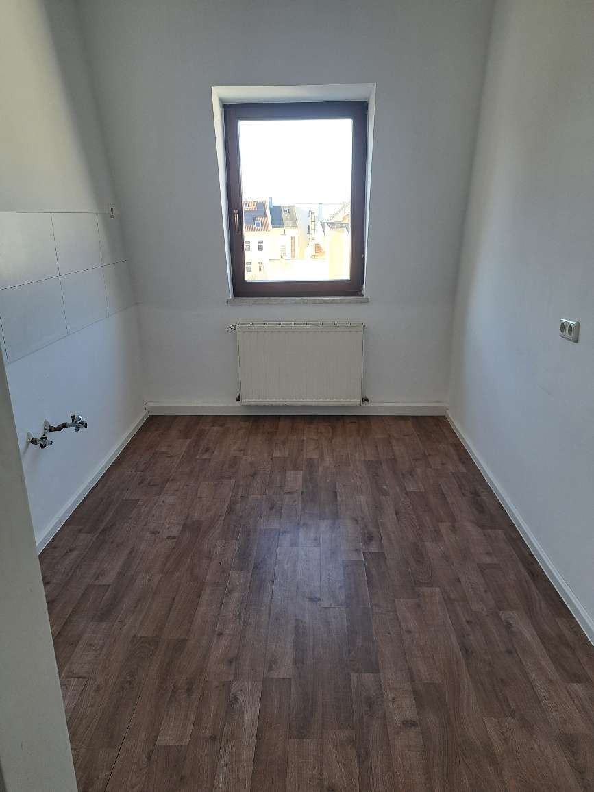 Schöne helle 4-R Wohnung im Dachgeschoss! in Glauchau