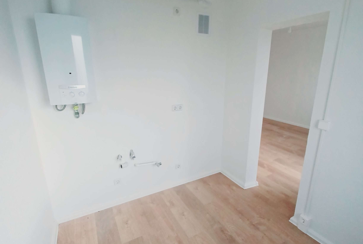 Erstbezug nach Neusanierung! Tolle 2-Raum-Wohnung mit Balkon wartet auf Sie! in Klingenthal