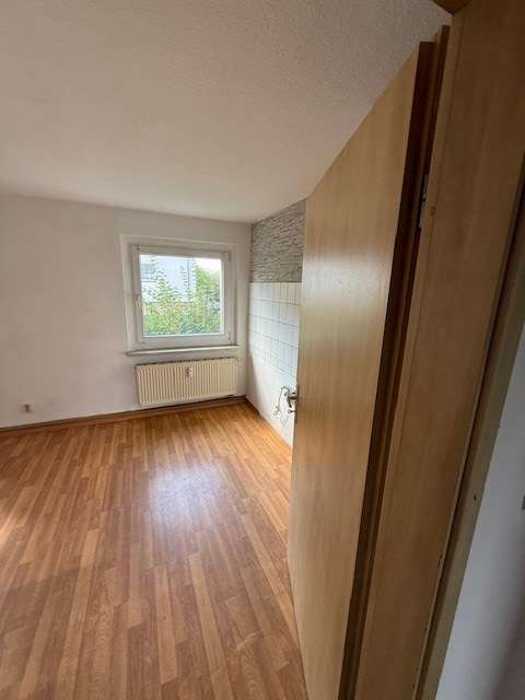 Helle 2R-Wohnung mit Badewanne sucht Sie! in Zwickau