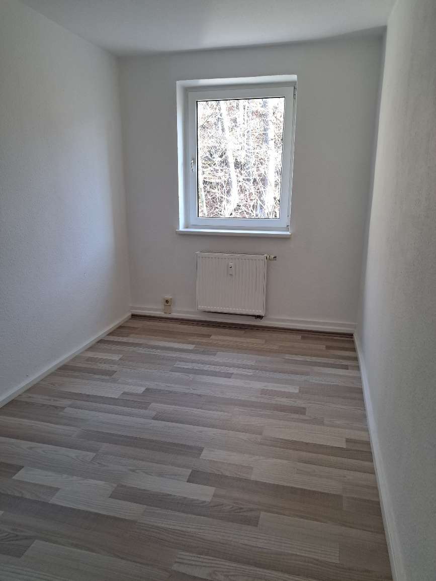 Schöne 3R-Wohnung mit Balkon & Badewanne sucht Sie! in Glauchau