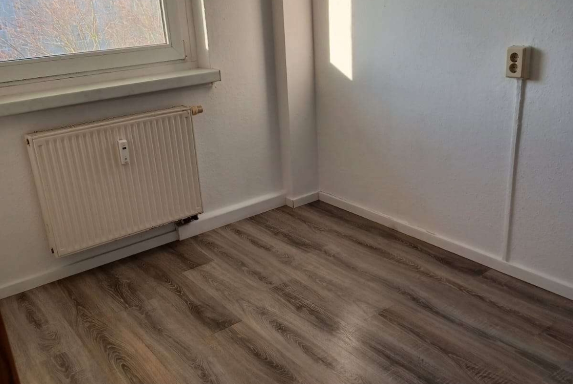 Charmante 4 - Zimmer-Wohnung mit sonnigem Balkon im 3. OG in Königswartha