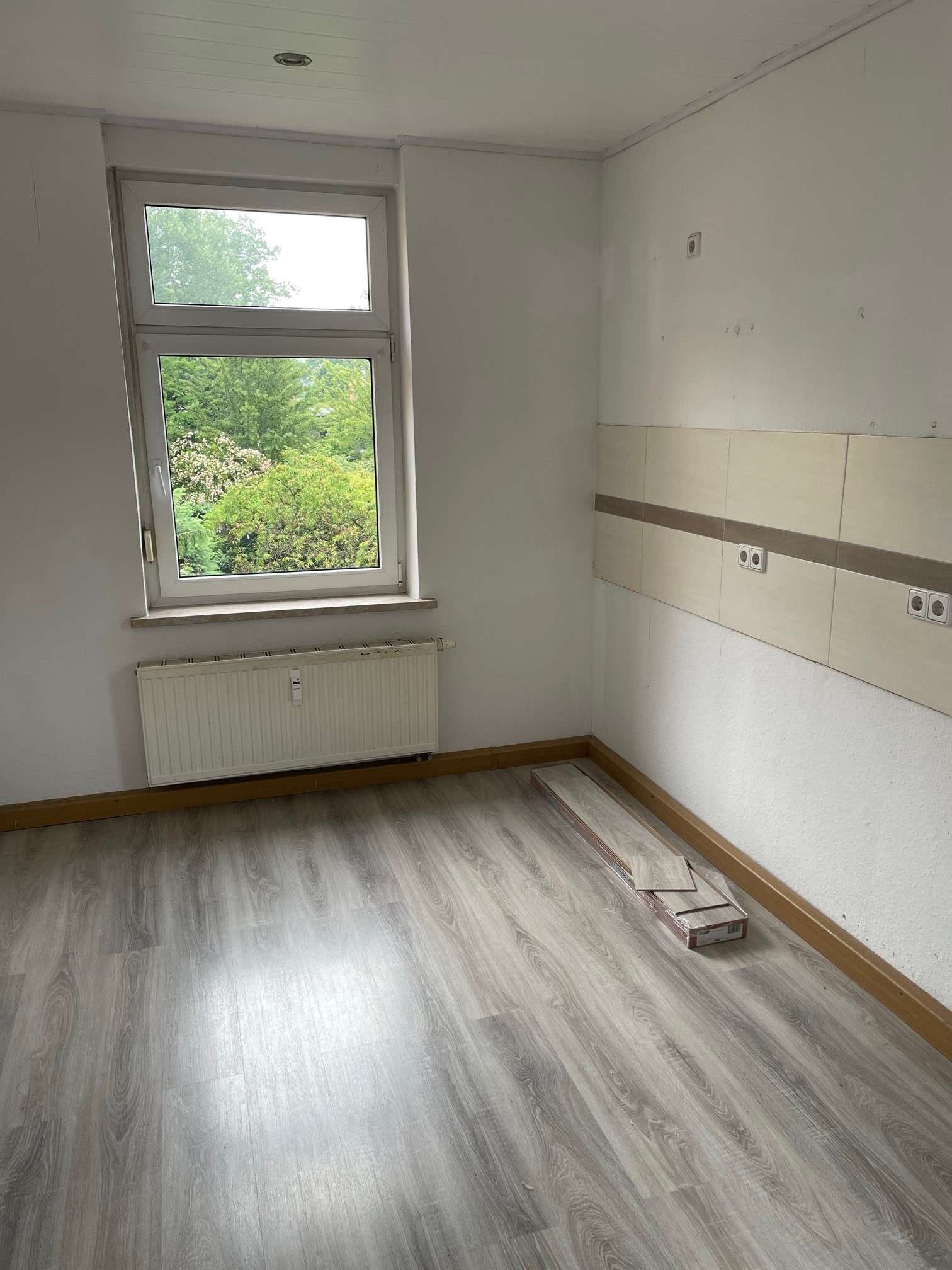 Viel Platz für Ihre Familie* 5Raum-WE mit Badewanne & Dusche in Limbach-Oberfrohna