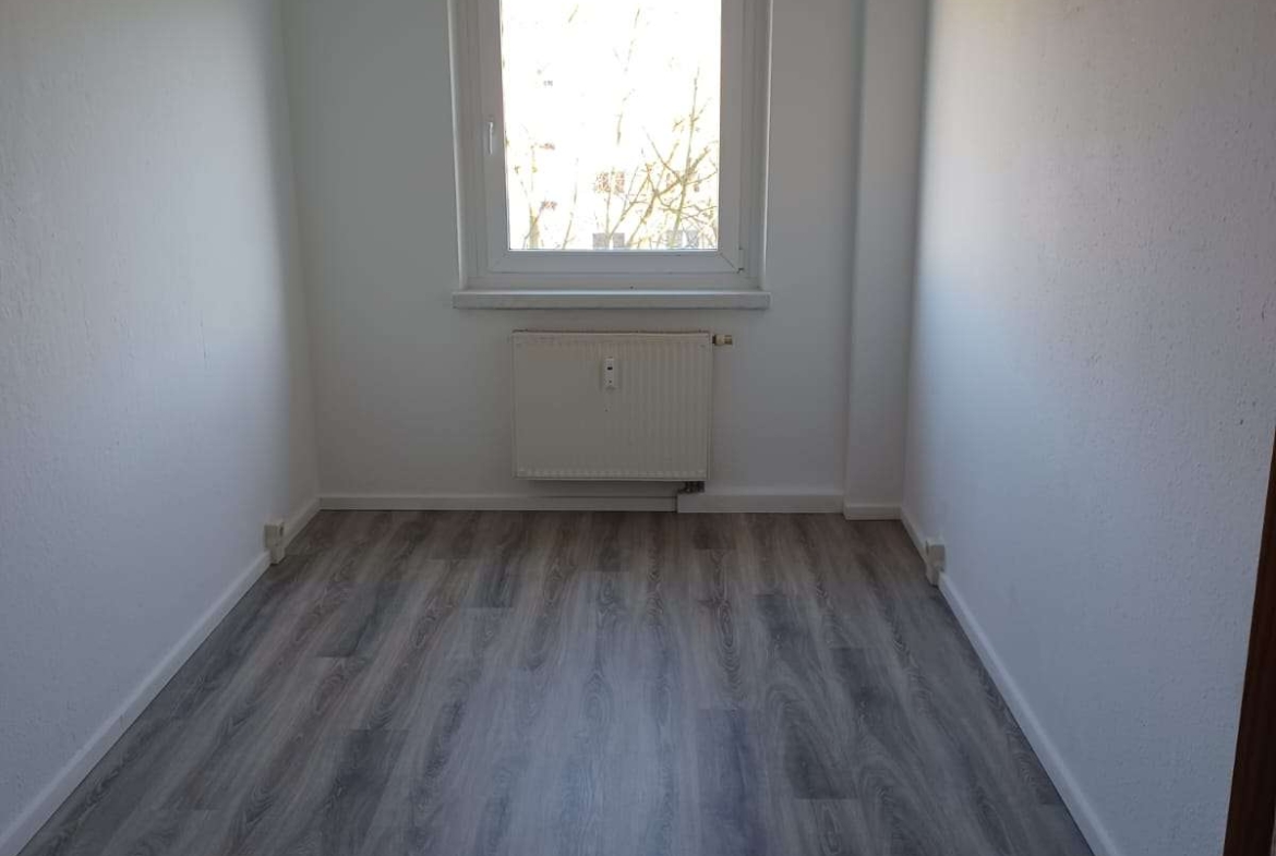 Charmante 4 - Zimmer-Wohnung mit sonnigem Balkon im 3. OG in Königswartha