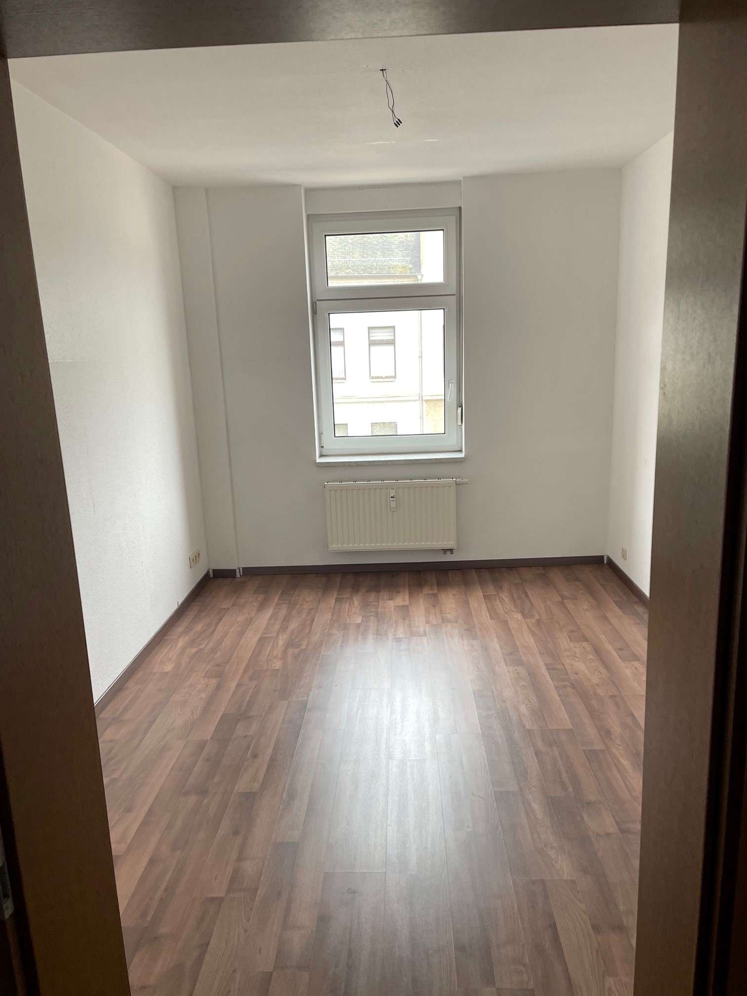 Viel Platz für Ihre Familie* 5Raum-WE mit Badewanne & Dusche in Limbach-Oberfrohna