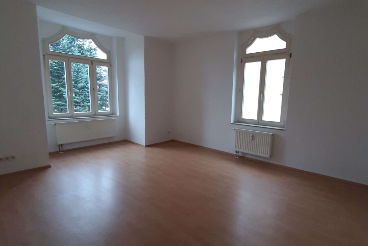 1Monat kaltmietfrei - Schnell zugreifen* Schöne helle 2 RaumWE mit Badewanne in Glauchau