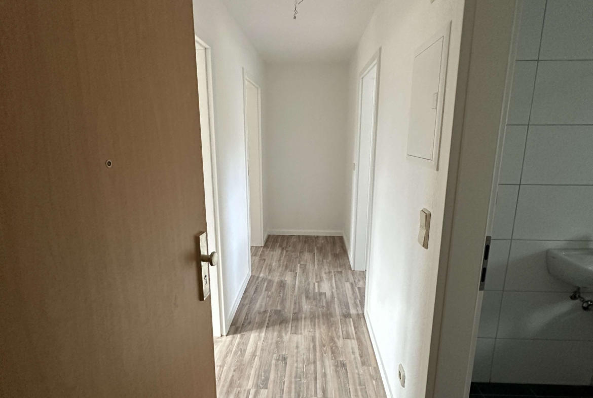 Schnell zugreifen* schöne 3 RaumWE mit Badewanne & Balkon in Wilkau-Haßlau
