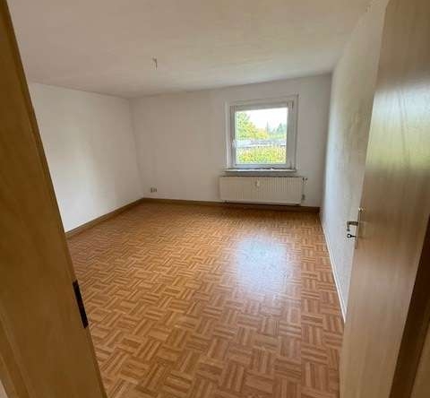 Helle 2R-Wohnung mit Badewanne sucht Sie! in Zwickau