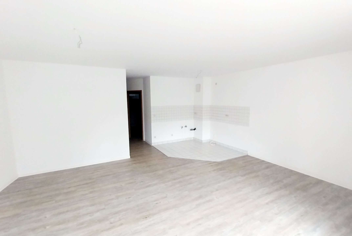 Helle und Lichtdurchflutete 2-Raum-Wohnung direkt im Zentrum mit Aufzug! in Altenburg