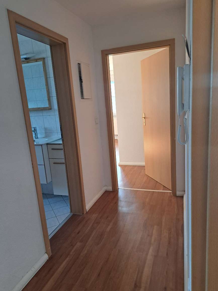 sonnige 2-Raum Wohnung mit Balkon im Dachgeschoss in Glauchau