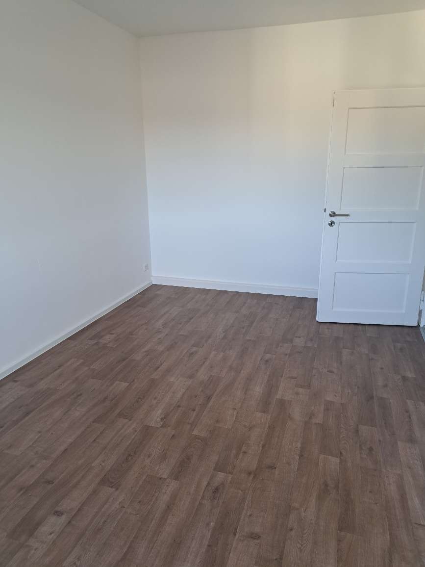 Schöne helle 4-R Wohnung im Dachgeschoss! in Glauchau