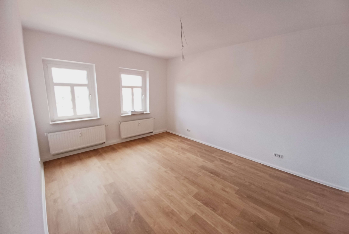Über den Dächern der Stadt! Vollsanierte 4-Raum Altbauwohnung mit Charme sucht neue Mieter! in Klingenthal