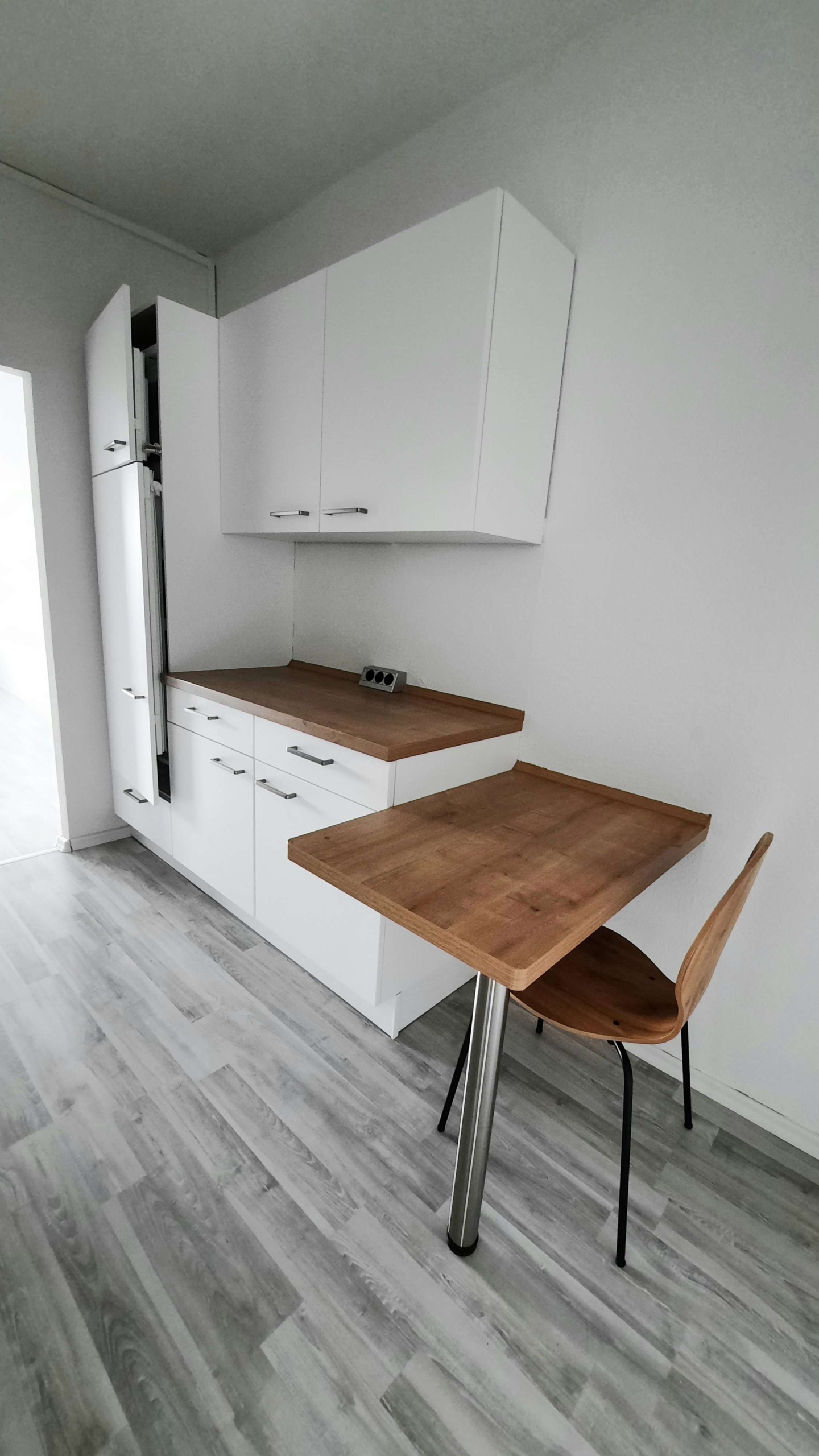 Schnell sein lohnt sich* Schöne 4-RaumWe mit Balkon, Dusche & EBK in Chemnitz