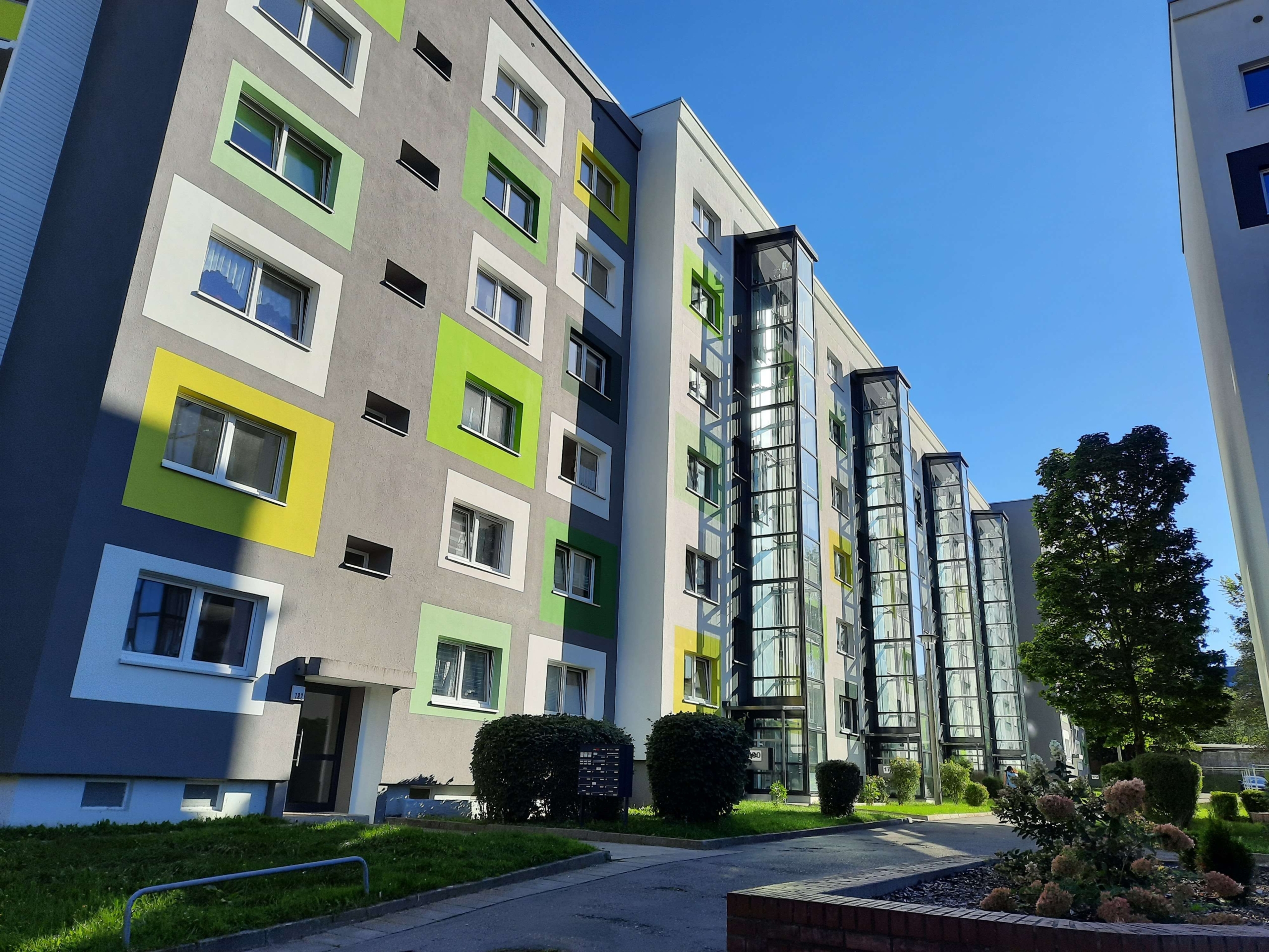 Schnell sein lohnt sich* Schöne 4-RaumWe mit Balkon, Dusche & EBK in Chemnitz