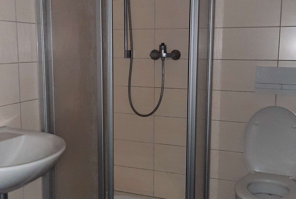 Große 2RaumWE mit Dusche & Wanne, Küche mit Fenster und EBK, Balkon in Chemnitz