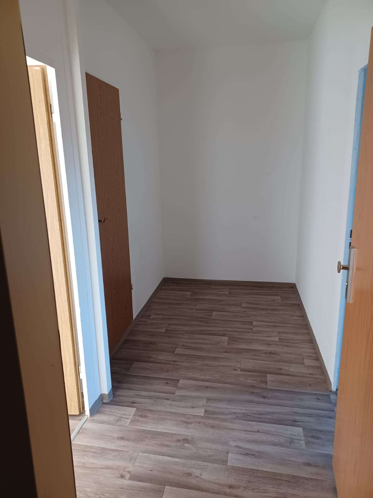 Du suchst eine moderne, sanierte 2-Zi-Wohnung in einer ruhigen Gegend? in Königswartha