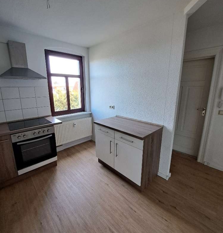 Schnell zugreifen* Schöne helle 2 RaumWE mit Einbauküche sucht Sie! in Glauchau