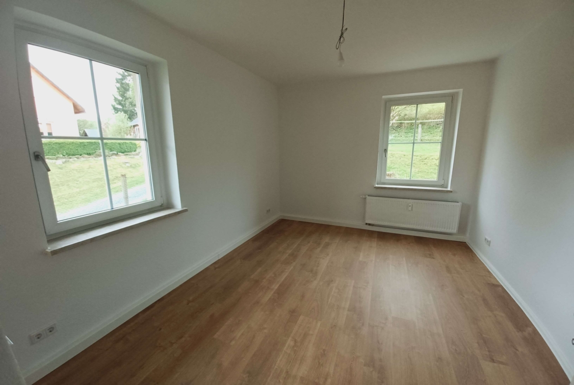 TOP-Sanierte 3-Raum-Wohnung im Erdgeschoss in guter Lage sucht neue Mieter! Jetzt besichtigen! in Klingenthal