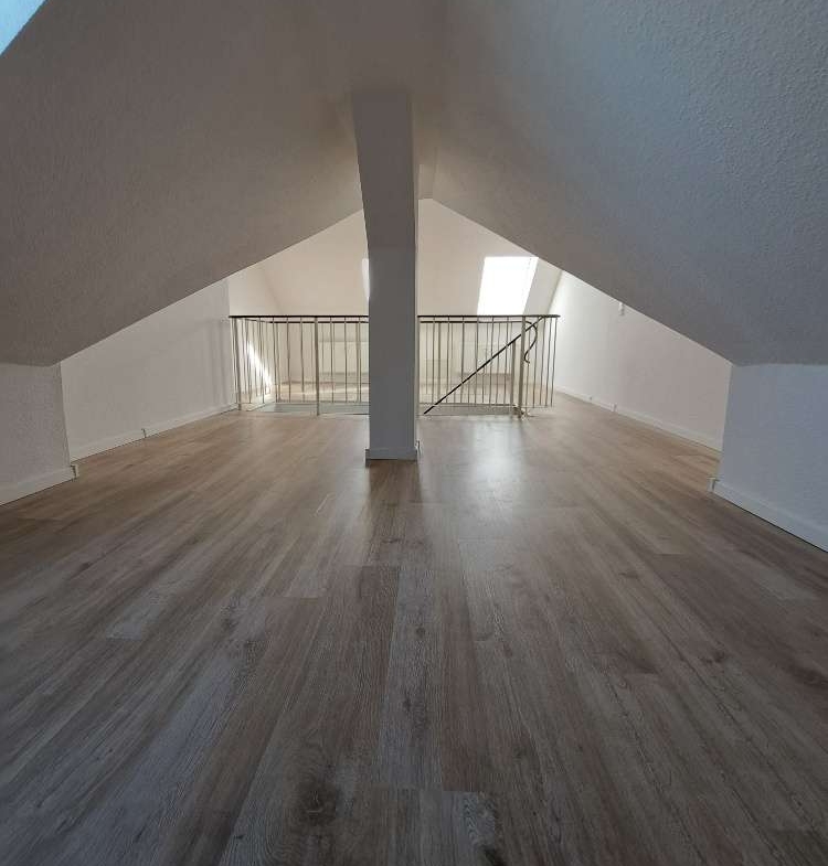 Schnell zugreifen* Schöne helle 2 RaumWE mit Einbauküche sucht Sie! in Glauchau