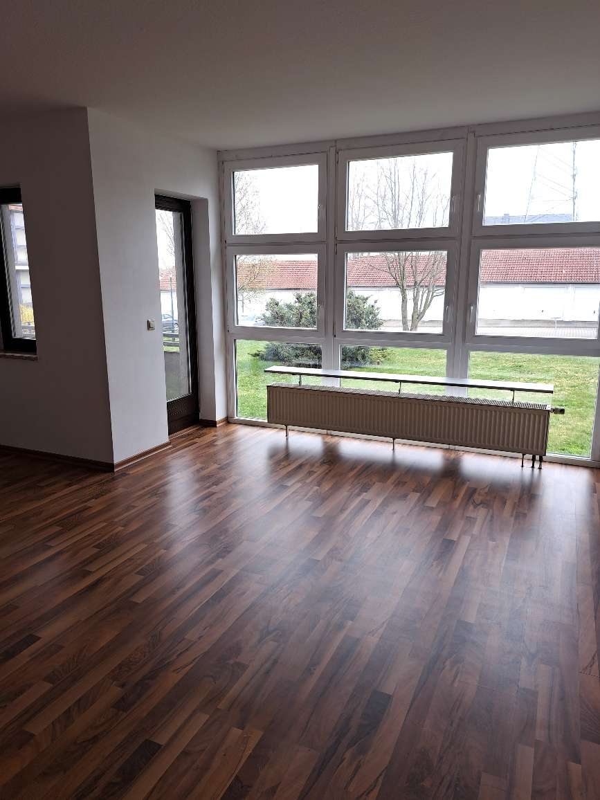 1 RaumWE mit Balkon & Dusche sucht Sie!