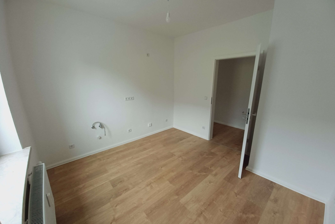 TOP-Sanierte 3-Raum-Wohnung im Erdgeschoss in guter Lage sucht neue Mieter! Jetzt besichtigen! in Klingenthal