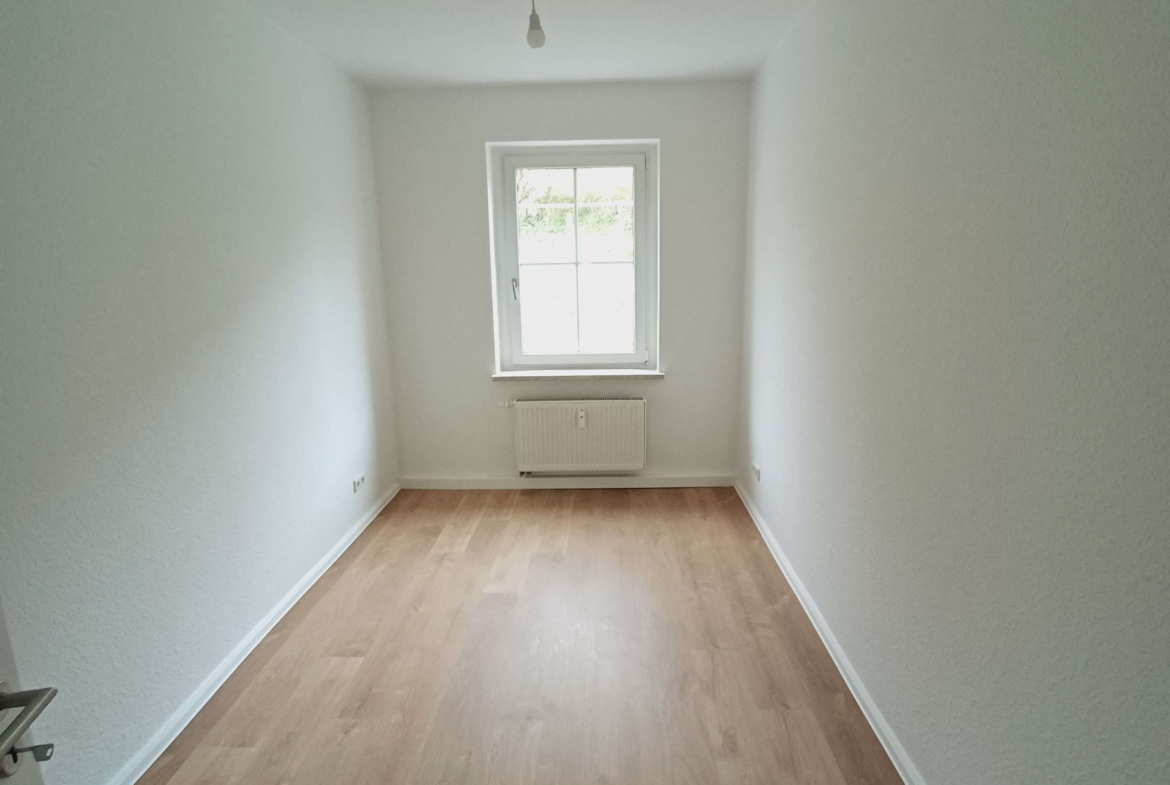 TOP-Sanierte 3-Raum-Wohnung im Erdgeschoss in guter Lage sucht neue Mieter! Jetzt besichtigen! in Klingenthal