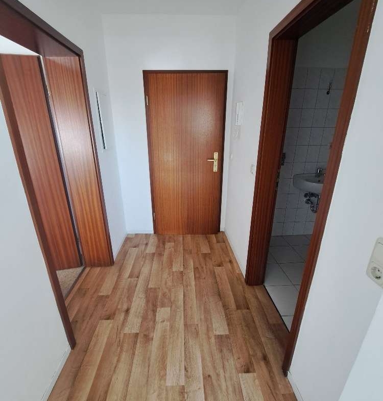 Schöne helle 1-R Wohnung sucht Sie!