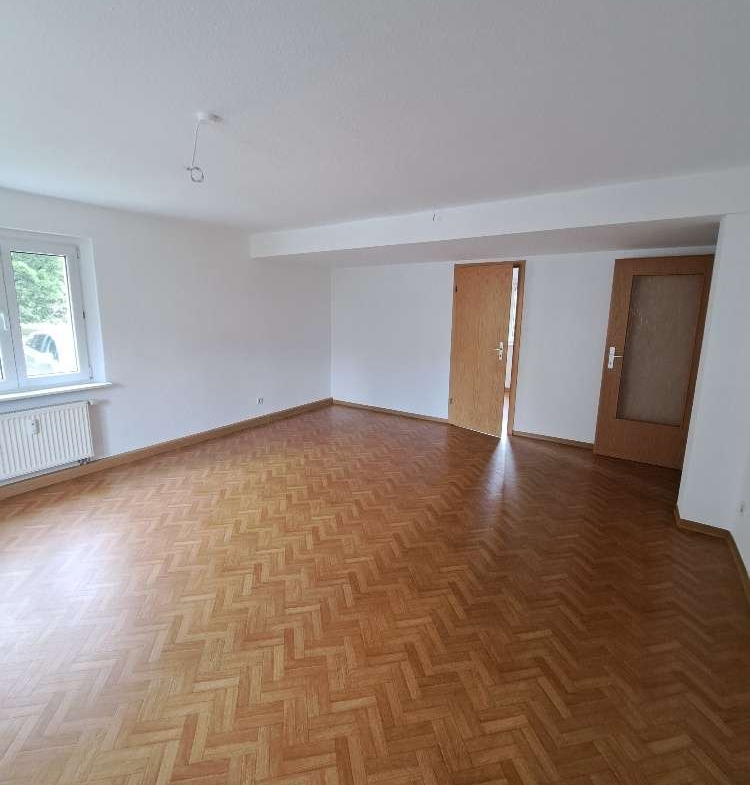 Schnell zugreifen* Schöne helle 4 RaumWE sucht Sie! in Zwickau
