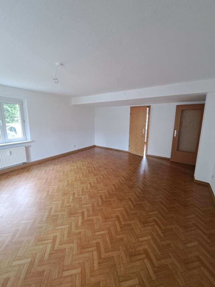 Schnell zugreifen* Schöne helle 4 RaumWE sucht Sie! in Zwickau