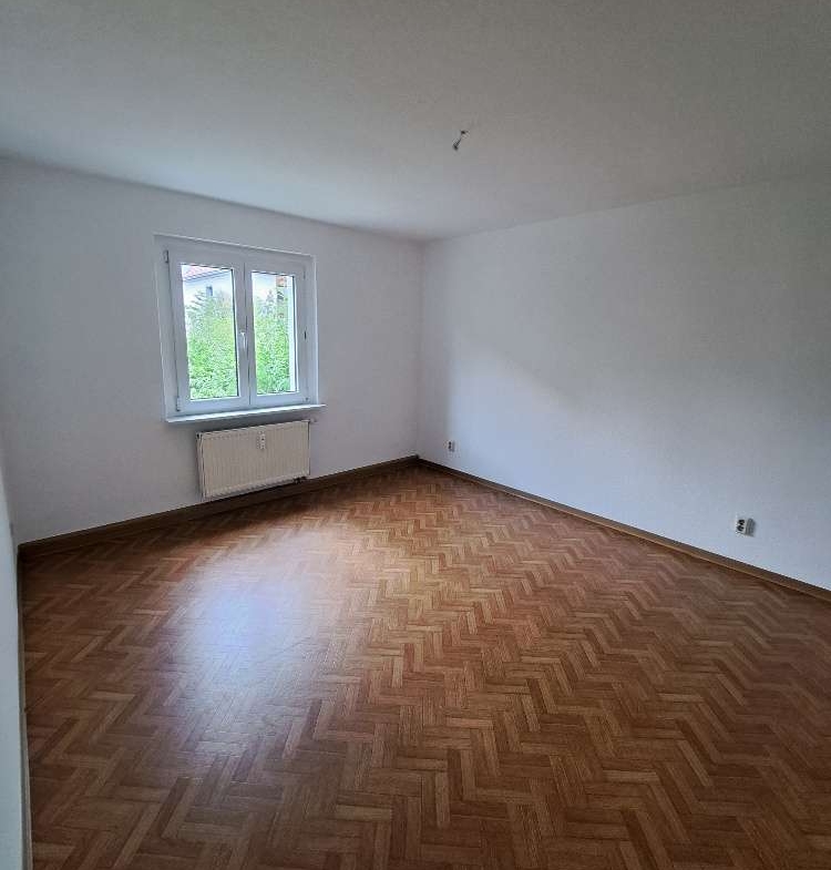 Schnell zugreifen* Schöne helle 4 RaumWE sucht Sie! in Zwickau