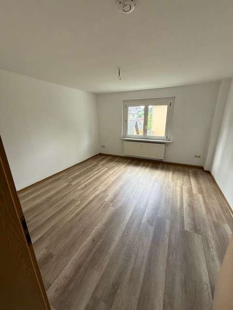 Schnell zugreifen* Schöne helle 2 RaumWE mit Balkon in Werdau