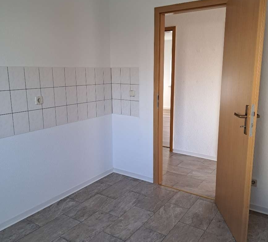 Schnell zugreifen* 3 RaumWE mit Badewanne sucht Sie! in Werdau