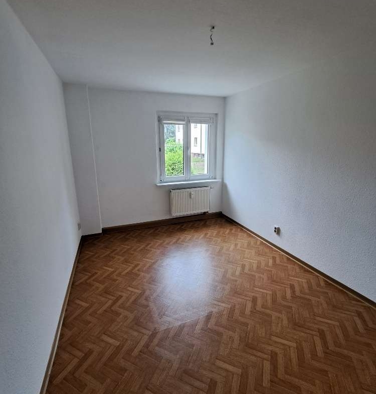 Schnell zugreifen* Schöne helle 4 RaumWE sucht Sie! in Zwickau
