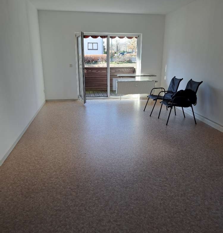 Schöne helle 2 RaumWE mit Balkon sucht Sie! in Hartmannsdorf