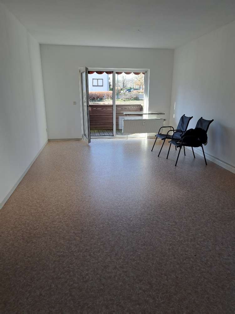 Schöne helle 2 RaumWE mit Balkon sucht Sie! in Hartmannsdorf