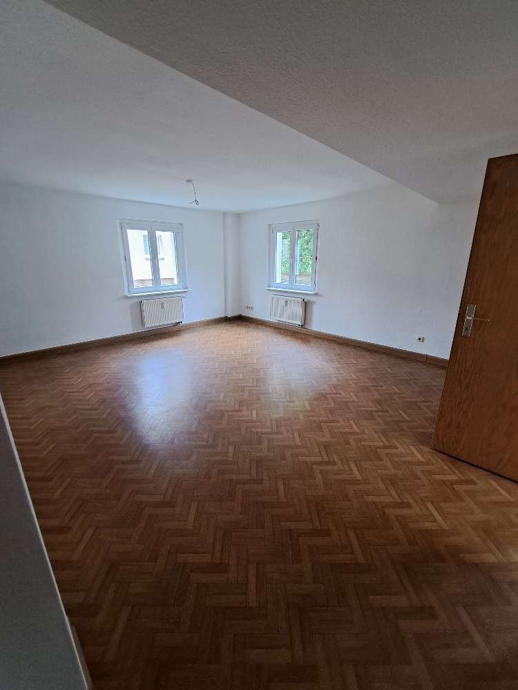 Schnell zugreifen* Schöne helle 4 RaumWE sucht Sie! in Zwickau