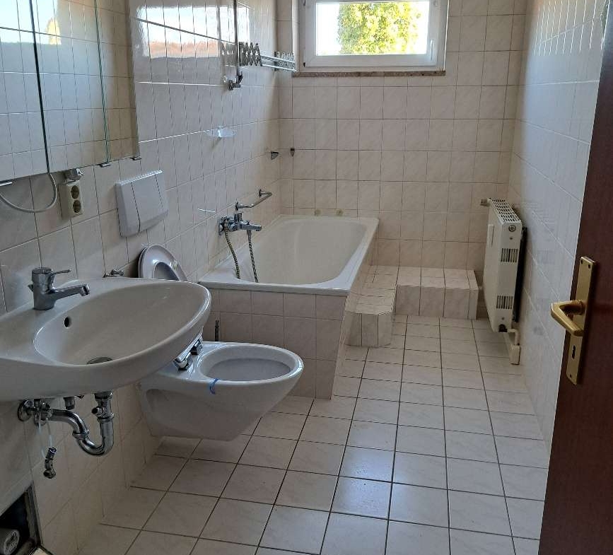 Schöne helle 2 RaumWE mit Balkon sucht Sie! in Hartmannsdorf