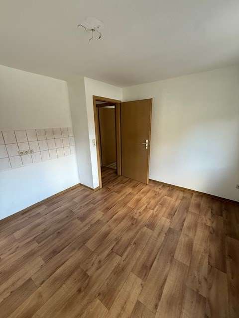Schnell zugreifen* Schöne helle 2 RaumWE mit Balkon in Werdau