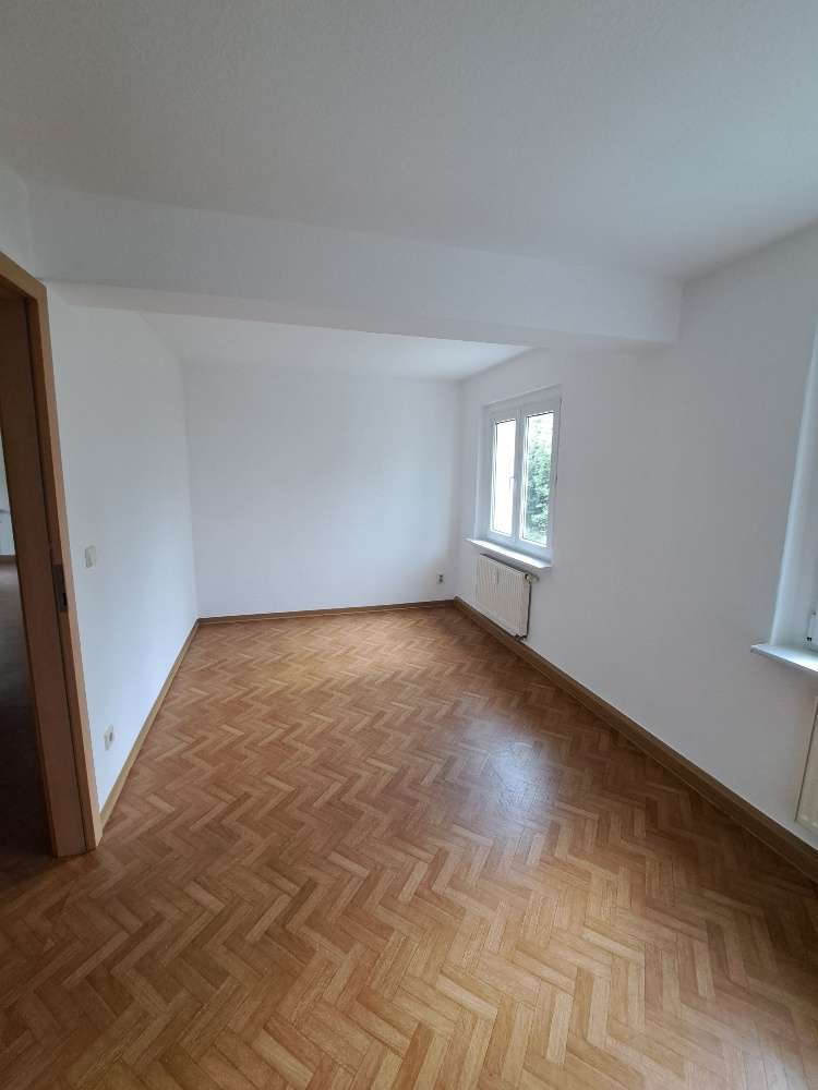 Schnell zugreifen* Schöne helle 4 RaumWE sucht Sie! in Zwickau
