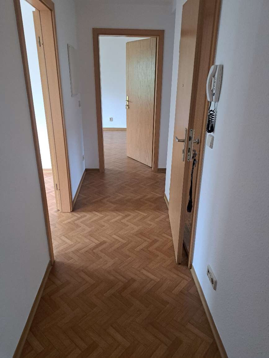 Schnell zugreifen* Schöne helle 4 RaumWE sucht Sie! in Zwickau