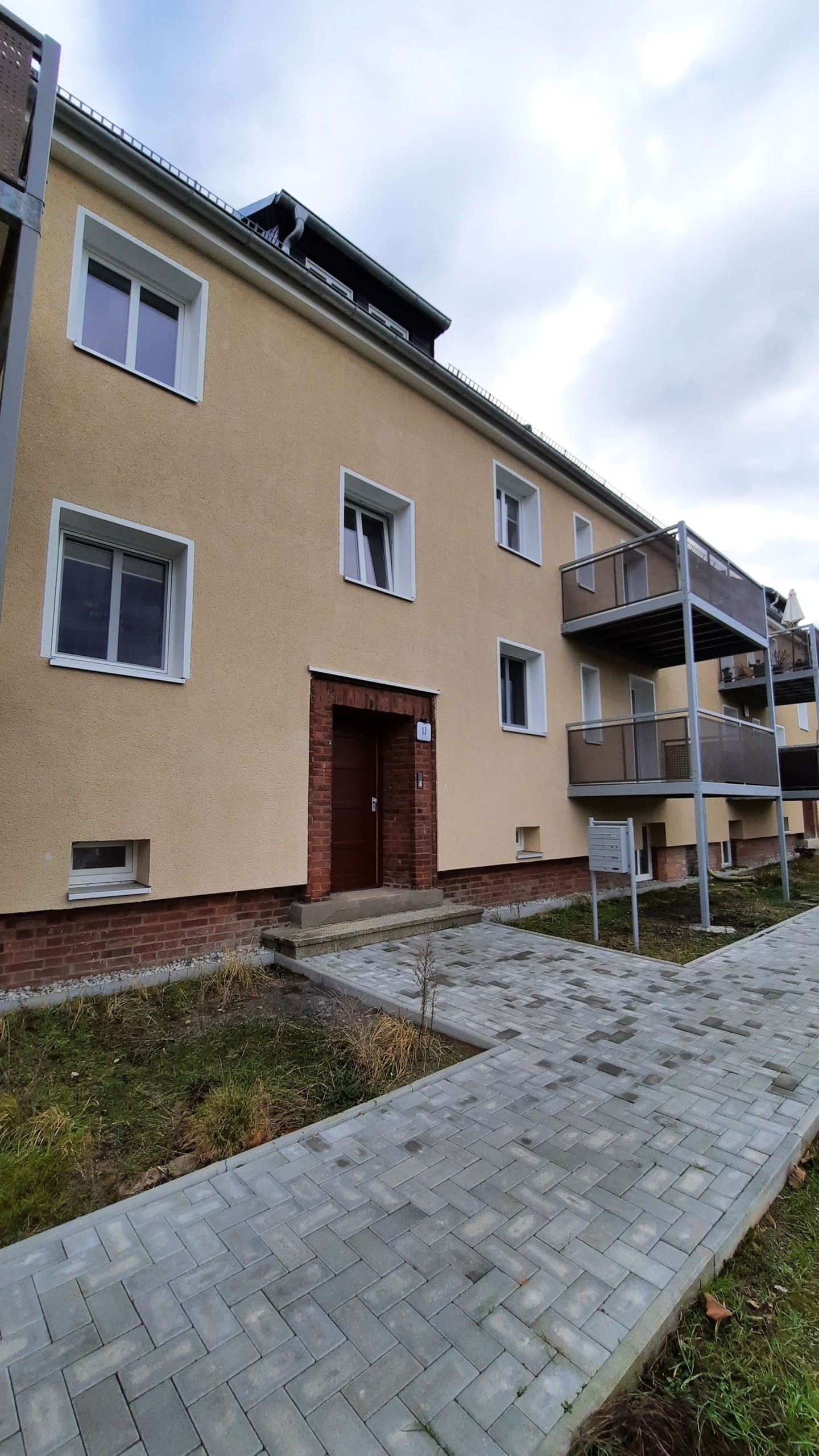 Schnell zugreifen* Schöne helle 3 RaumWE mit Balkon sucht Sie! in Glauchau