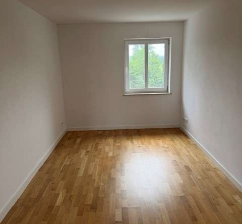 Schnell zugreifen* Schöne helle 3 RaumWE mit Balkon sucht Sie! in Glauchau
