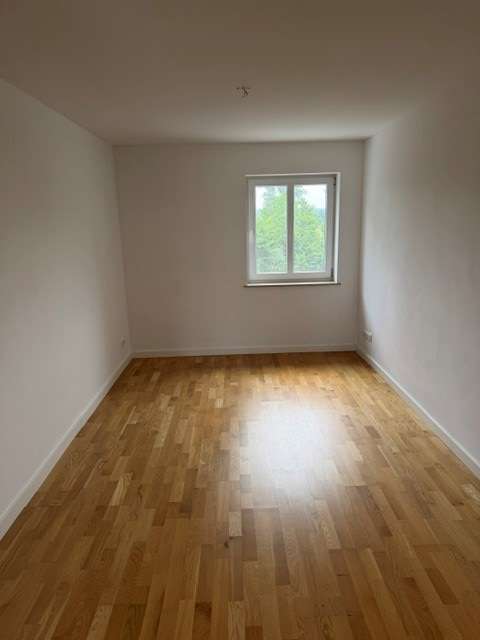Schnell zugreifen* Schöne helle 3 RaumWE mit Balkon sucht Sie! in Glauchau