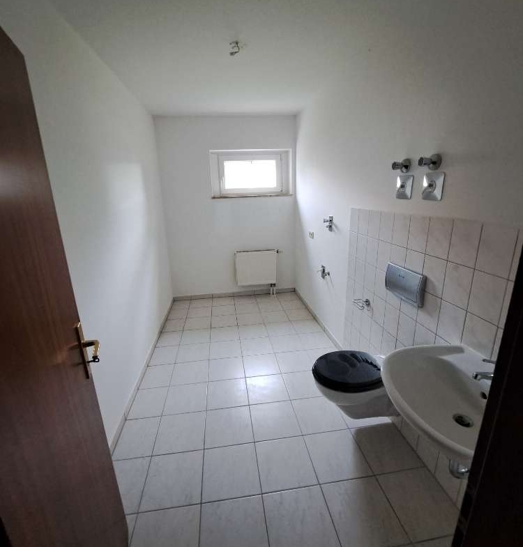 Schnell zugreifen* schöne 3 RaumWE mit Badewanne, Gäste-WC & Balkon