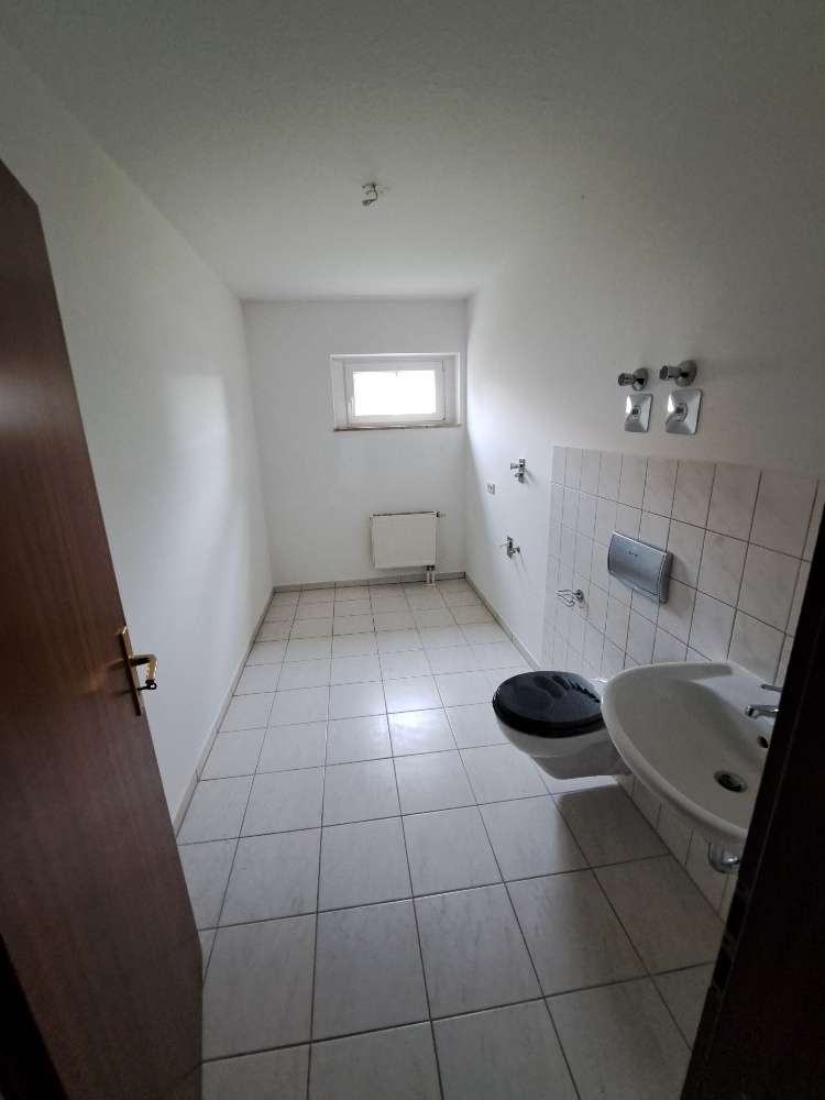 Schnell zugreifen* schöne 3 RaumWE mit Badewanne, Gäste-WC & Balkon