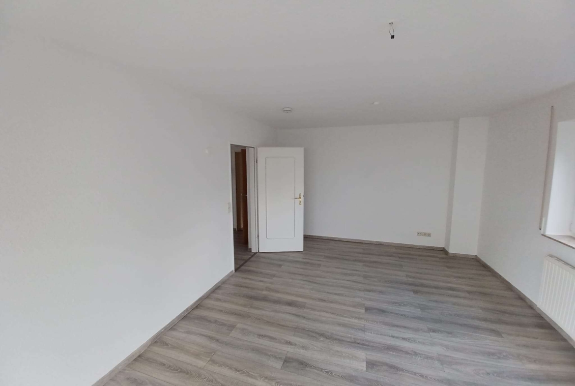 Tolle 1-Raum-Wohnung mit Balkon und Stellplatz sucht neuen Mieter! in Glauchau