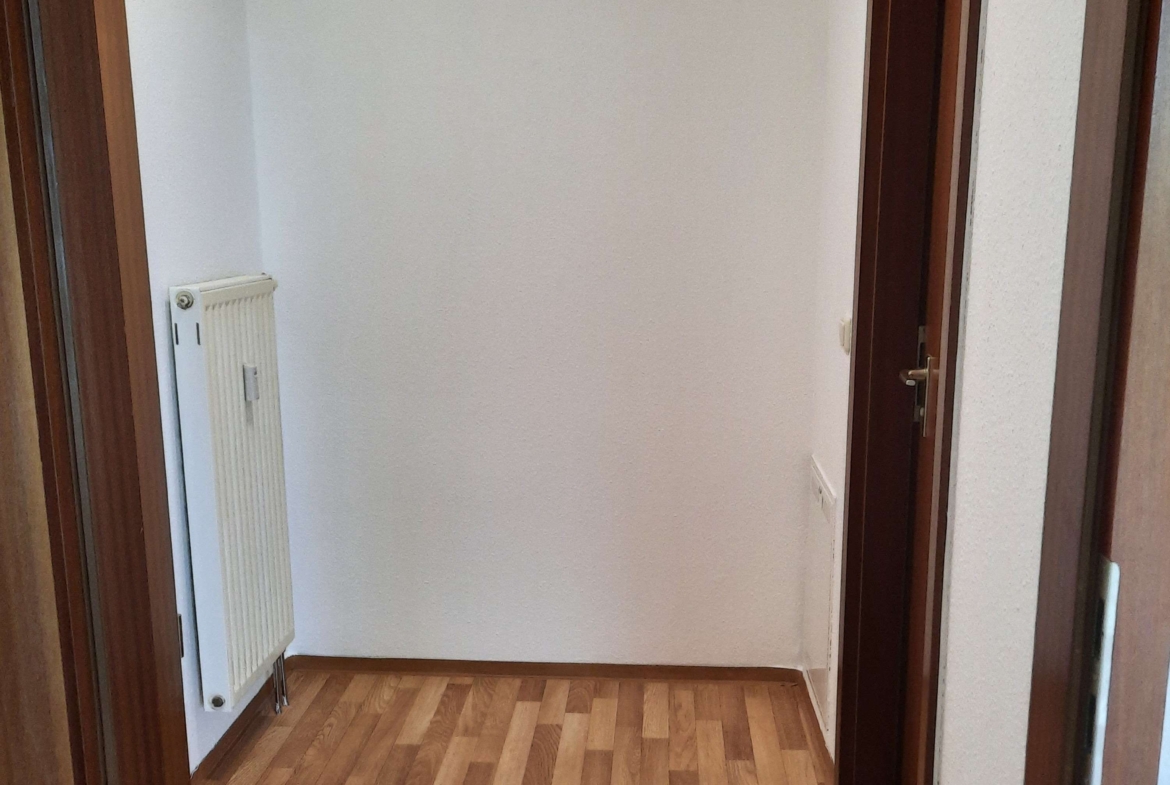 Einziehen und Wohlfühlen! Kleine 1-Raum-Wohnung hell und freundlich, mit Aufzug