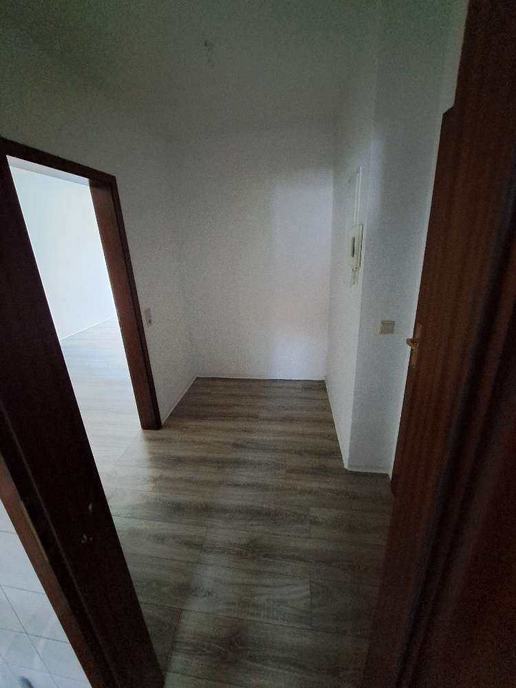Schnell zugreifen* schöne 3 RaumWE mit Badewanne, Gäste-WC & Balkon