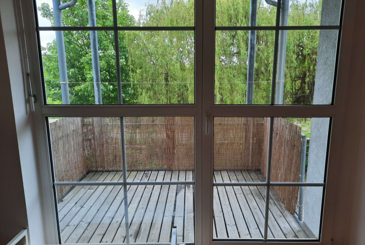 Einziehen und Wohlfühlen! Kleine 1-Raum-Wohnung hell und freundlich, mit Aufzug